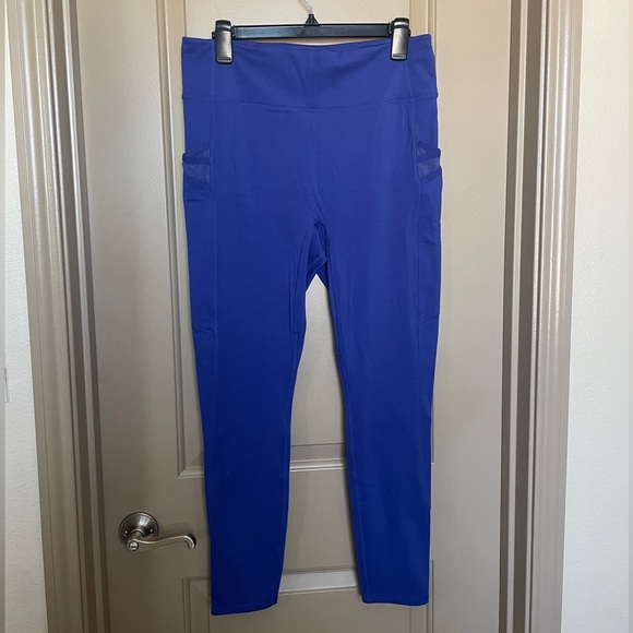 Trinity Fabletics Leggings - Picture 6 of 14